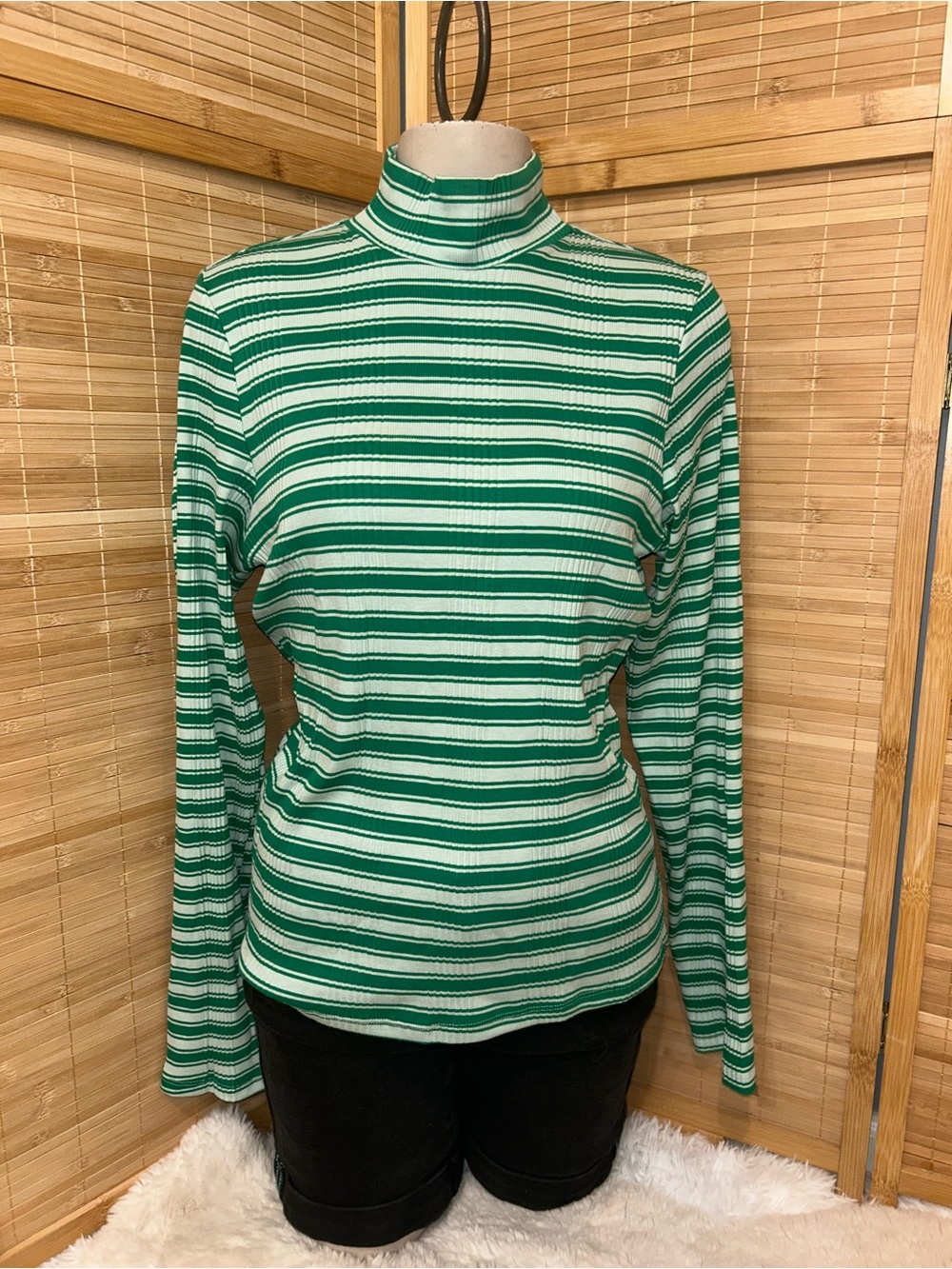 Victoria’s Secret PINK green whit striped ribbed mock turtleneck long sleeve XL
